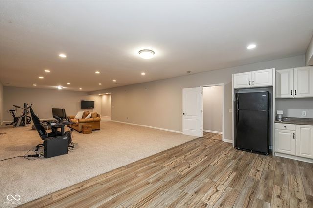 13802 Heatherfield Drive, Fishers, IN 46038