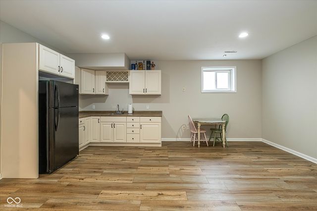 13802 Heatherfield Drive, Fishers, IN 46038