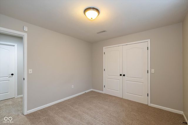 13802 Heatherfield Drive, Fishers, IN 46038