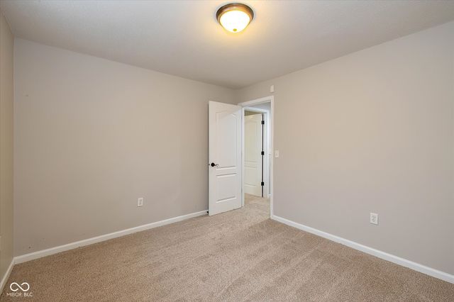 13802 Heatherfield Drive, Fishers, IN 46038