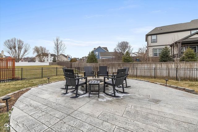 13802 Heatherfield Drive, Fishers, IN 46038