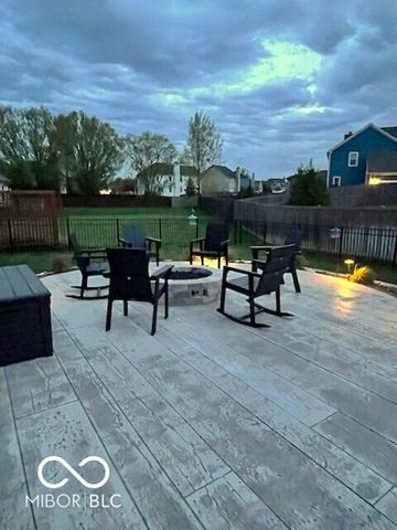 13802 Heatherfield Drive, Fishers, IN 46038