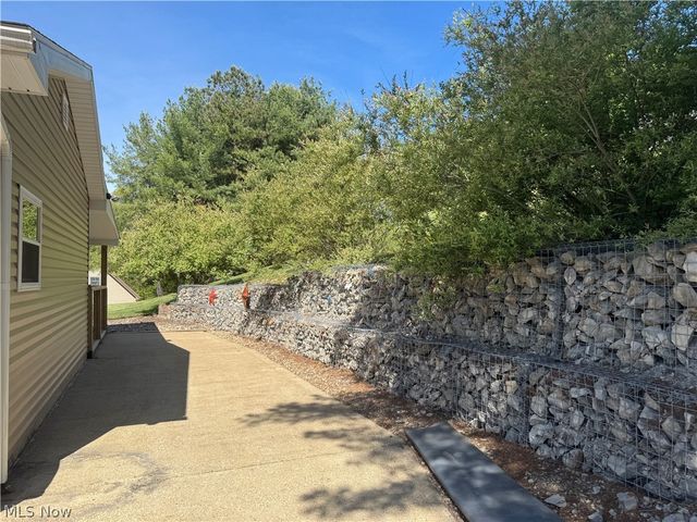 165 Wynnwood Drive, Marietta, OH 45750
