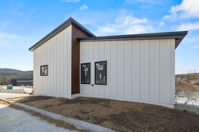 47 Old Oak Hill Drive 31, Reeds Spring, MO 65737