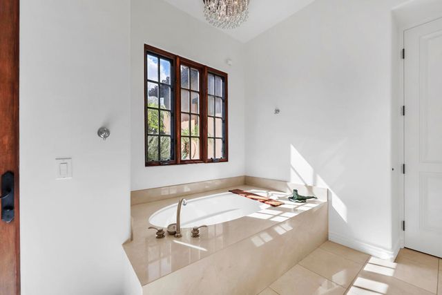 14 Santa Rosa Mountain Lane, Rancho Mirage, CA 92270