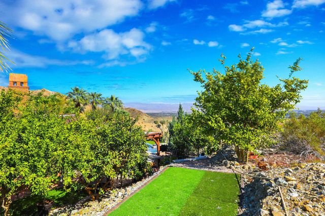 14 Santa Rosa Mountain Lane, Rancho Mirage, CA 92270