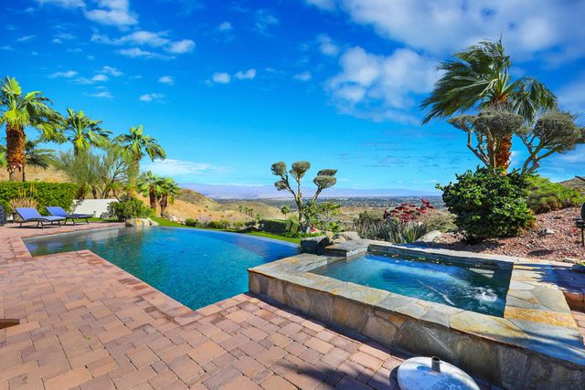 14 Santa Rosa Mountain Lane, Rancho Mirage, CA 92270