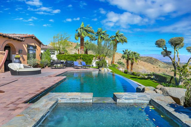 14 Santa Rosa Mountain Lane, Rancho Mirage, CA 92270