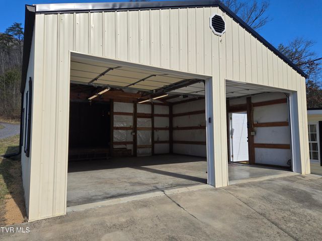 164 Leaning Tree Drive, Gate City, VA 24251