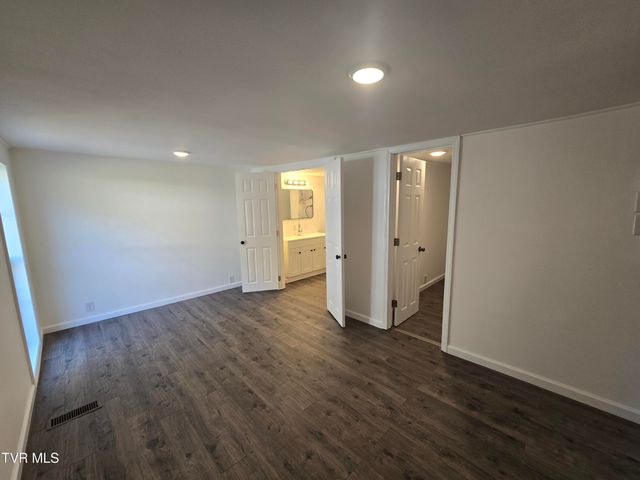 164 Leaning Tree Drive, Gate City, VA 24251