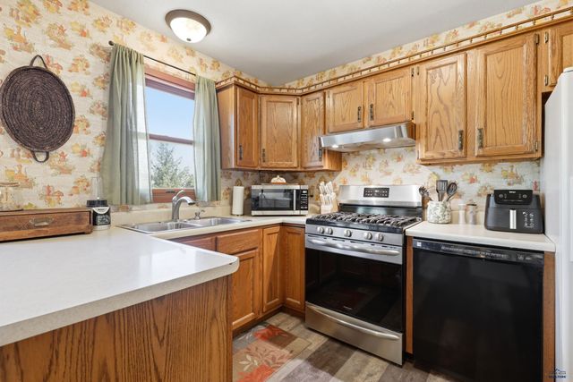 10404 PINEHURST CT, Rapid City, SD 57702