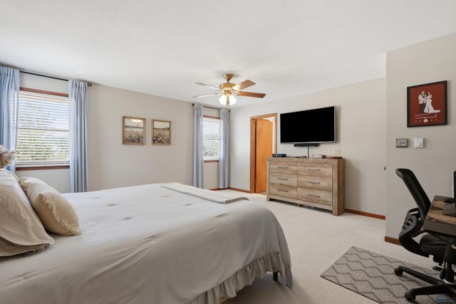 10404 PINEHURST CT, Rapid City, SD 57702