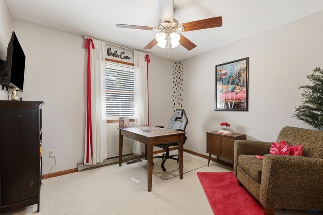 10404 PINEHURST CT, Rapid City, SD 57702