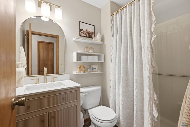 10404 PINEHURST CT, Rapid City, SD 57702