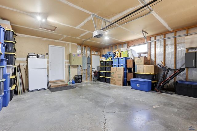 10404 PINEHURST CT, Rapid City, SD 57702