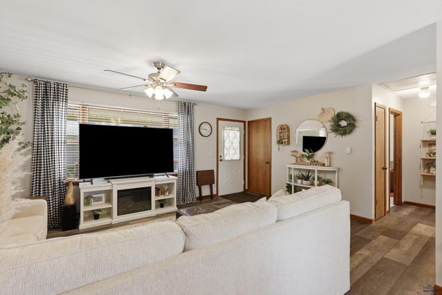 10404 PINEHURST CT, Rapid City, SD 57702