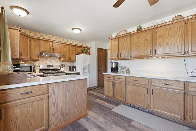 10404 PINEHURST CT, Rapid City, SD 57702
