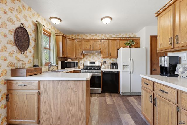 10404 PINEHURST CT, Rapid City, SD 57702