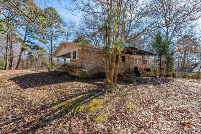 2211 Lakeshore Dr, Hot Springs, AR 71913
