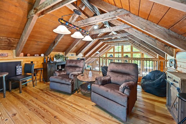 201 Bell Memorial Dr, Estill Springs, TN 37330