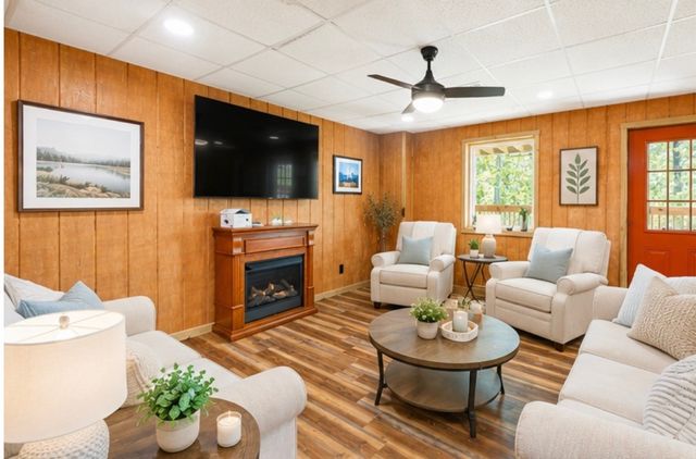 201 Bell Memorial Dr, Estill Springs, TN 37330