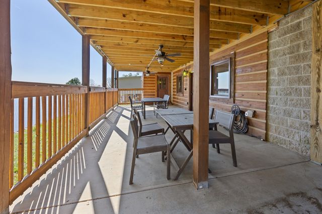 201 Bell Memorial Dr, Estill Springs, TN 37330