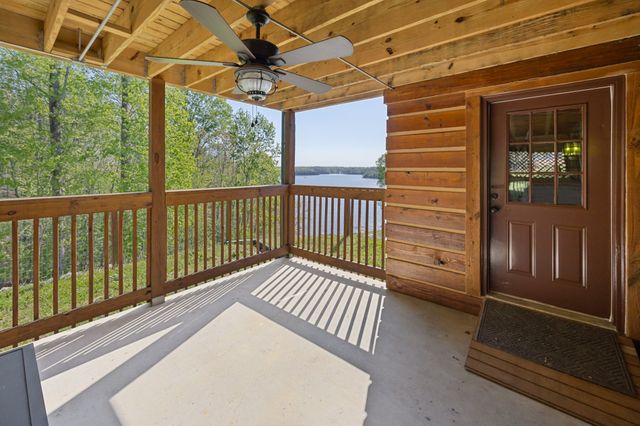 201 Bell Memorial Dr, Estill Springs, TN 37330