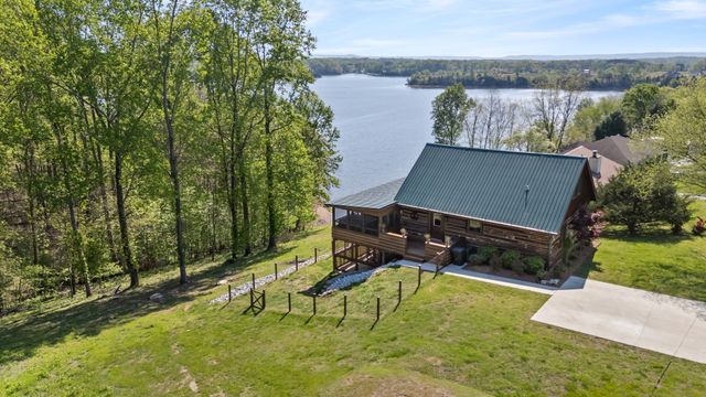 201 Bell Memorial Dr, Estill Springs, TN 37330