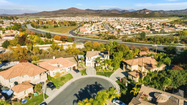 32724 Salvia Cir, Winchester, CA 92596
