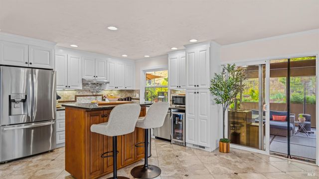 280 Devon Dr, San Rafael, CA 94903