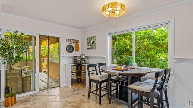 280 Devon Dr, San Rafael, CA 94903