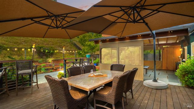 280 Devon Dr, San Rafael, CA 94903