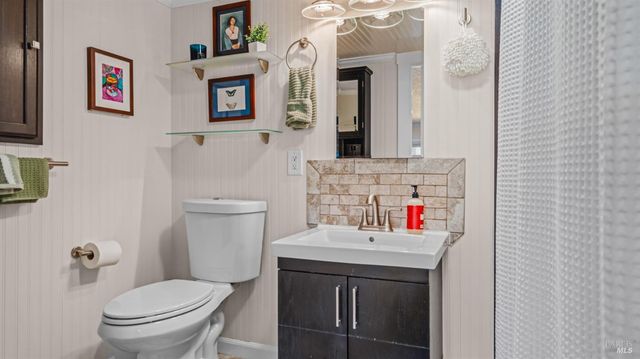 280 Devon Dr, San Rafael, CA 94903