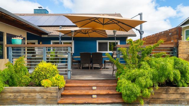 280 Devon Dr, San Rafael, CA 94903