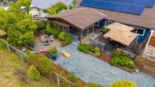 280 Devon Dr, San Rafael, CA 94903