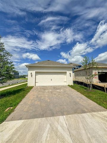 828 AUBEY LANE, Debary, FL 32713
