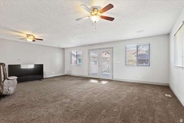 1541 E LONE PEAK DR, Holladay, UT 84117