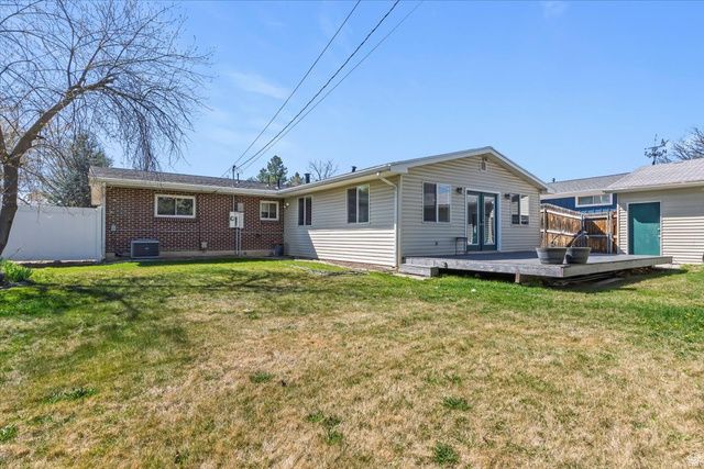 1541 E LONE PEAK DR, Holladay, UT 84117