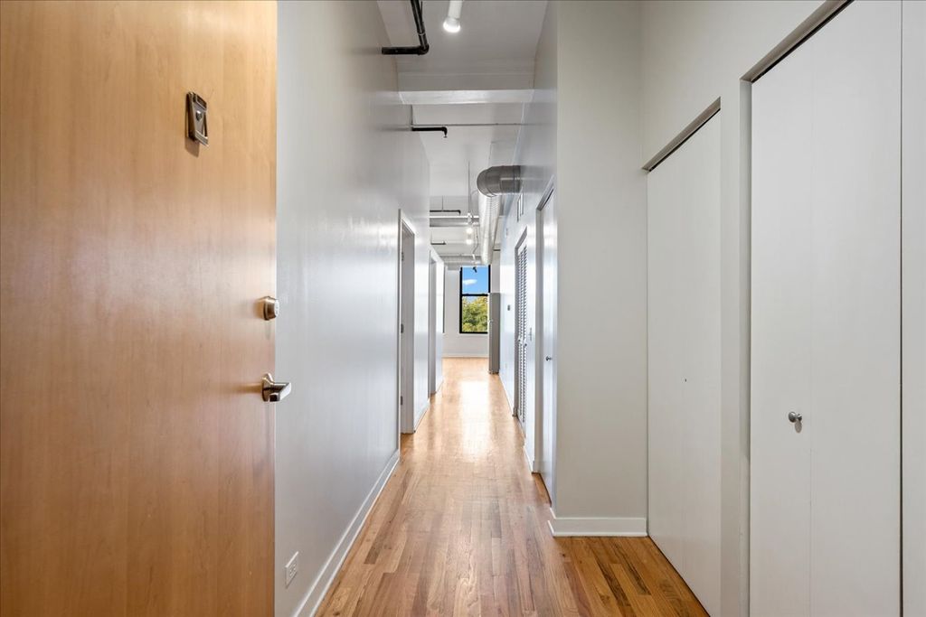 4715 N RACINE Avenue 502, Chicago, IL 60640 — photo 2