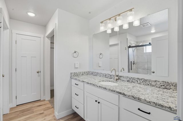 627 COPPERFIELD DR, Rapid City, SD 57703