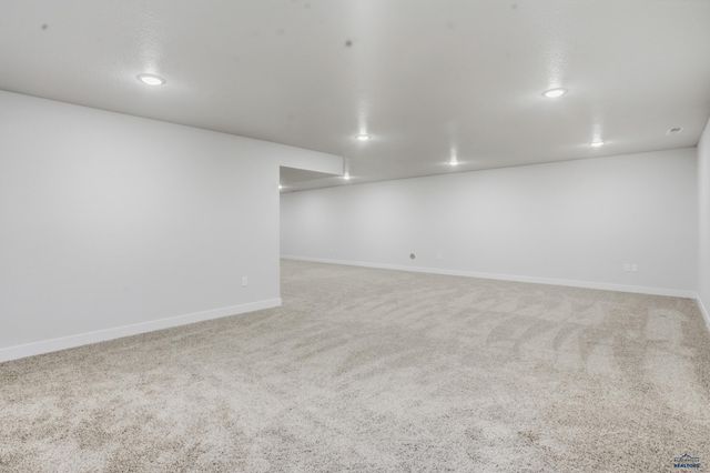 627 COPPERFIELD DR, Rapid City, SD 57703