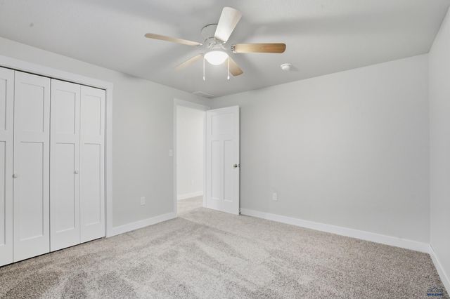 627 COPPERFIELD DR, Rapid City, SD 57703