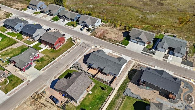 627 COPPERFIELD DR, Rapid City, SD 57703