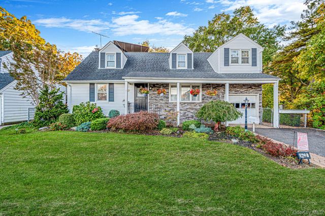 462 Hull Street, East Meadow, NY 11554