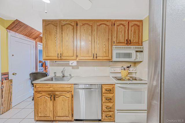 462 Hull Street, East Meadow, NY 11554