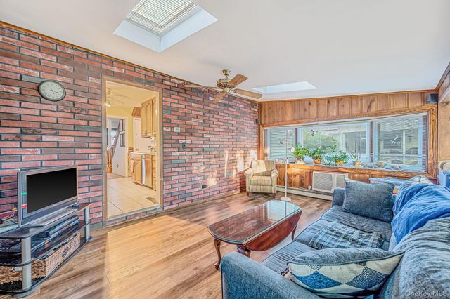 462 Hull Street, East Meadow, NY 11554