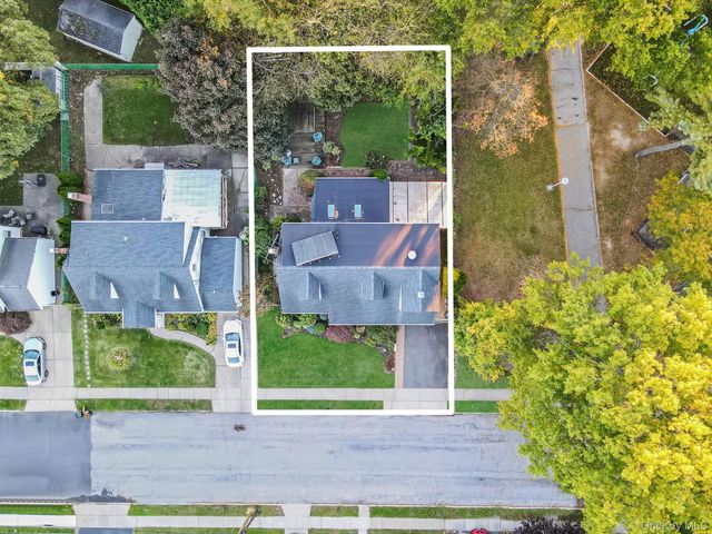 462 Hull Street, East Meadow, NY 11554