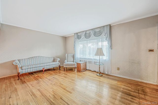 462 Hull Street, East Meadow, NY 11554