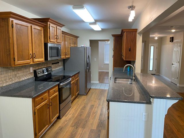 64 Hampton Circle, Niceville, FL 32578