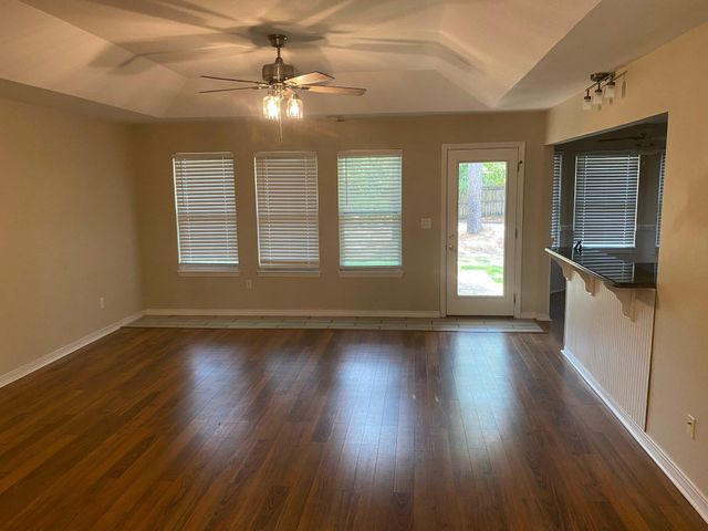 64 Hampton Circle, Niceville, FL 32578